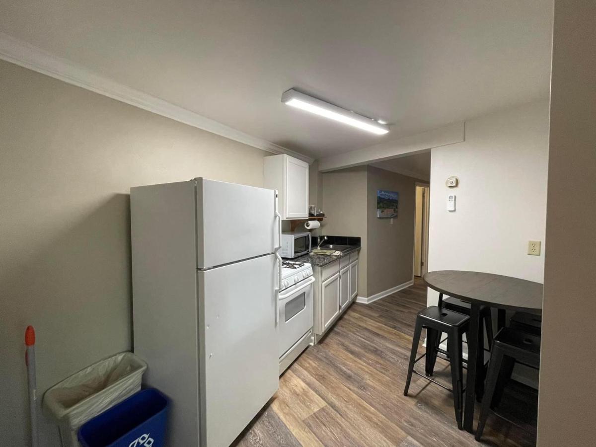 ساليدا Woodland Motel المظهر الخارجي الصورة