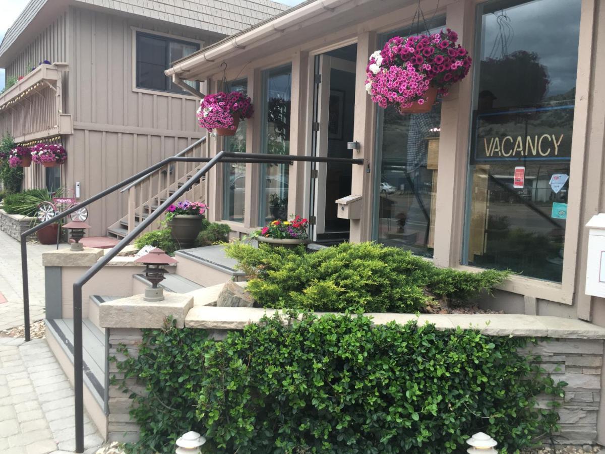 ساليدا Woodland Motel المظهر الخارجي الصورة